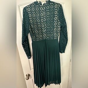 Ivy City Co Hunter Green Lace Midi Dress